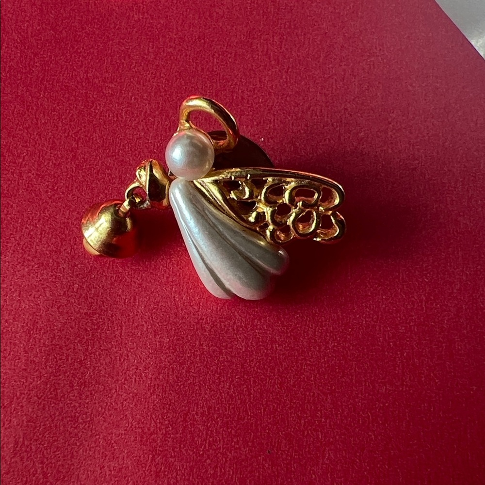 Vintage Charming Gold and Cream Angel Brooch